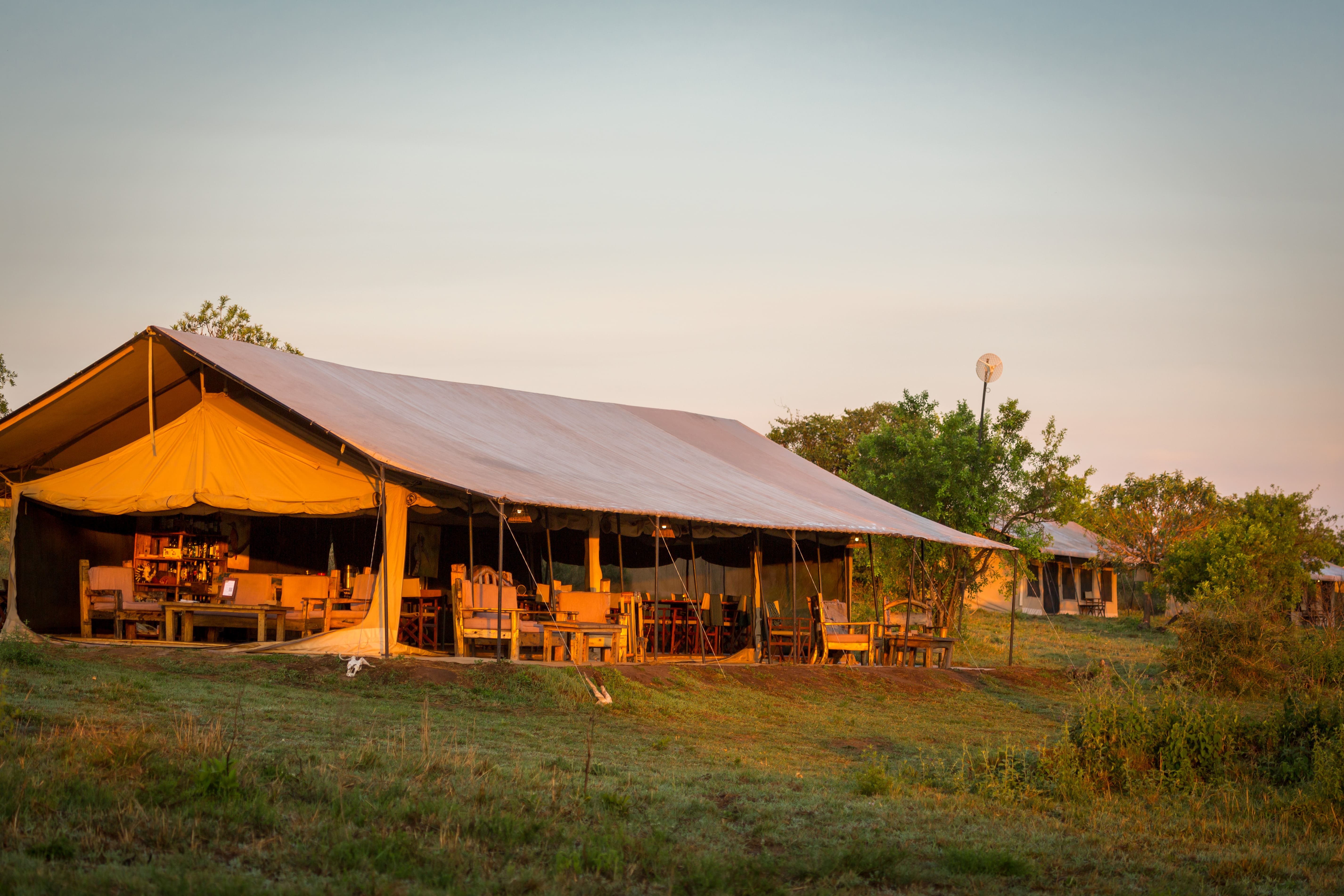 Gnu Mara River Camp