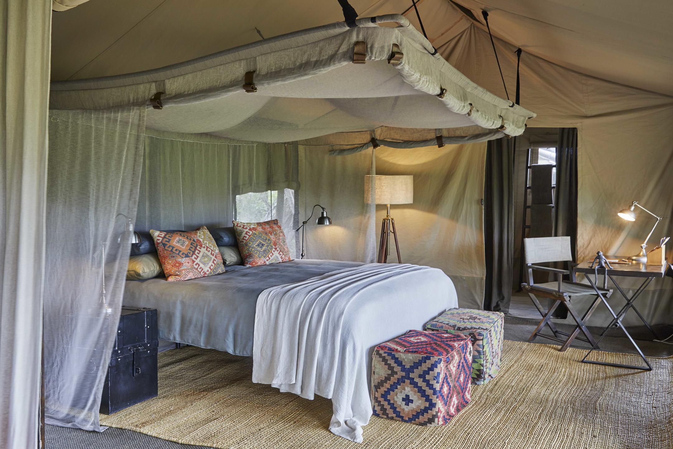 Nyasi, Auberge Safari