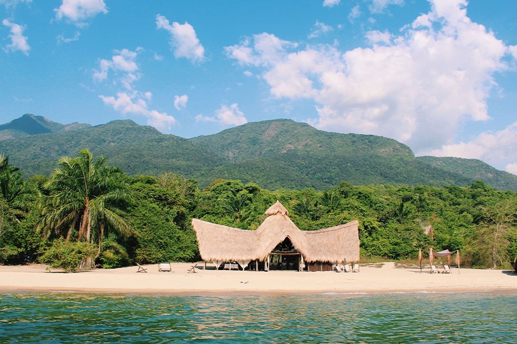 Mahale Mountains Chimpanzee Trekking Safari – 4 Days